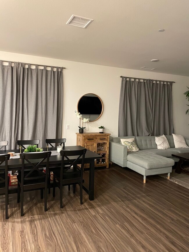 Comedor Sala de estar - 969 W Jasmine Way