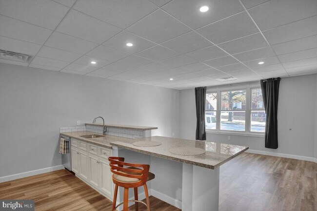 Foto del edificio - 933 N Hanover St