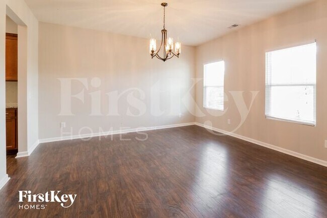 Building Photo - 313 Dunlin Dr