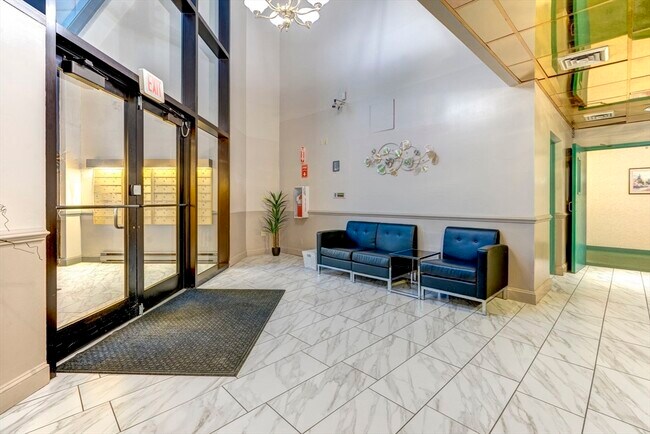 Foto del edificio - 90 Quincy Shore Dr