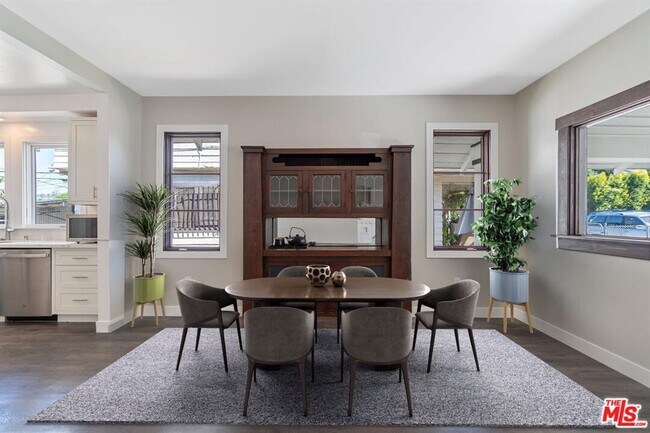 Foto del edificio - 4119 Berenice Ave