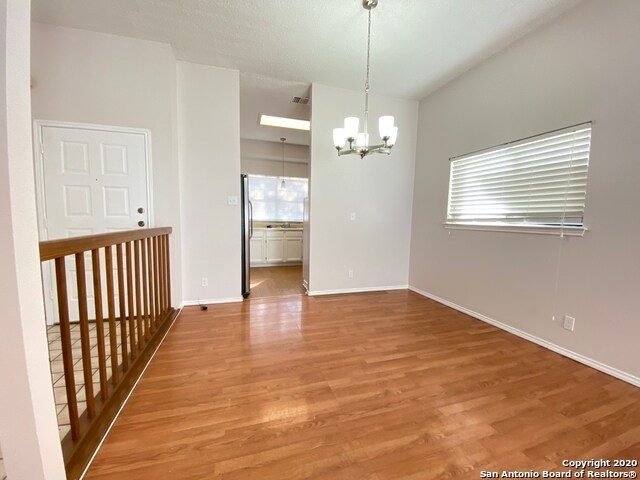 Building Photo - 9129 Encino Village