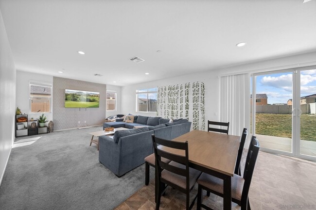 Building Photo - 1442 Rustic Gln Wy