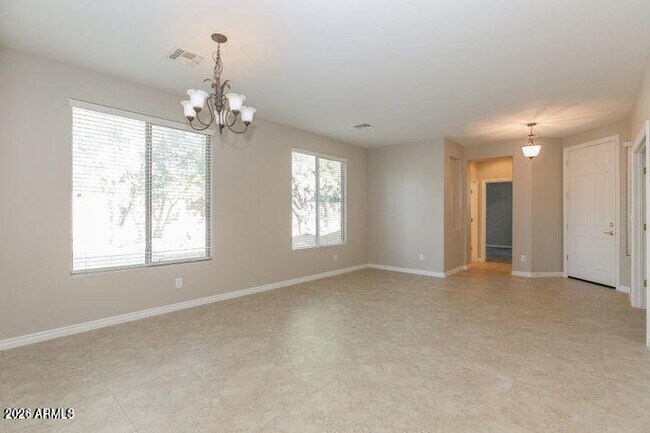 Building Photo - 2106 W Hemingway Ct