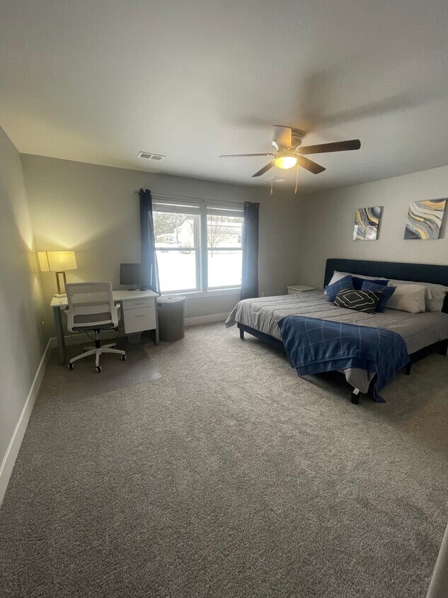 Master Bedroom with full bath - 635 Owen St