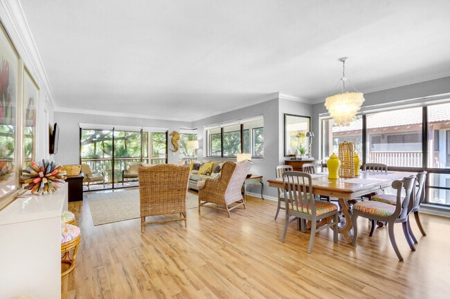 Foto del edificio - 605 Brackenwood Cove