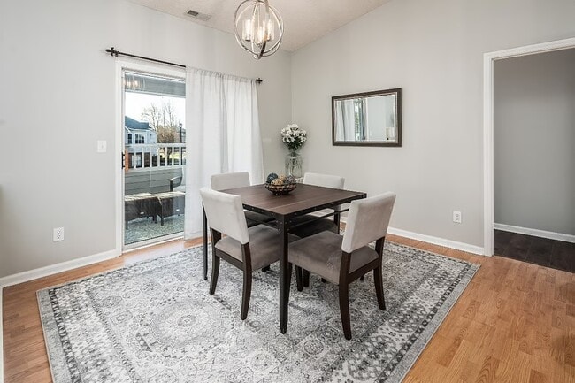 Building Photo - Carlisle - Thackery