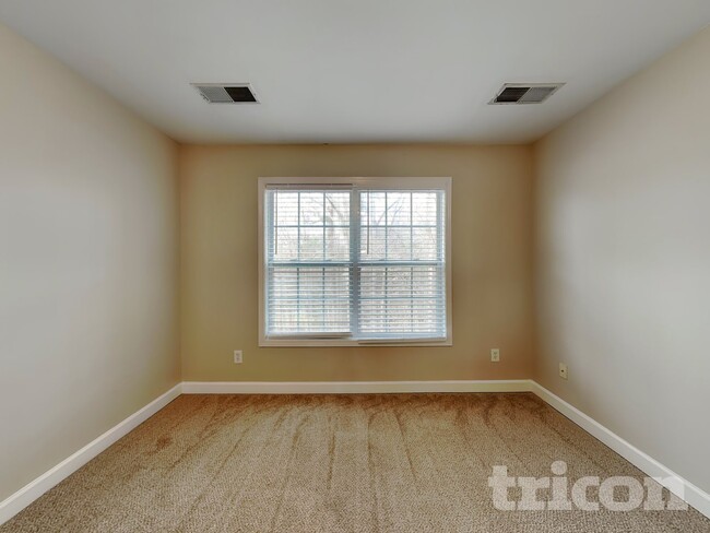 Building Photo - 115 Michael Ct