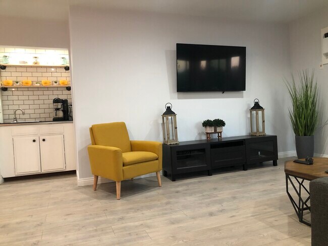 Foto del edificio - 8001 Redlands St