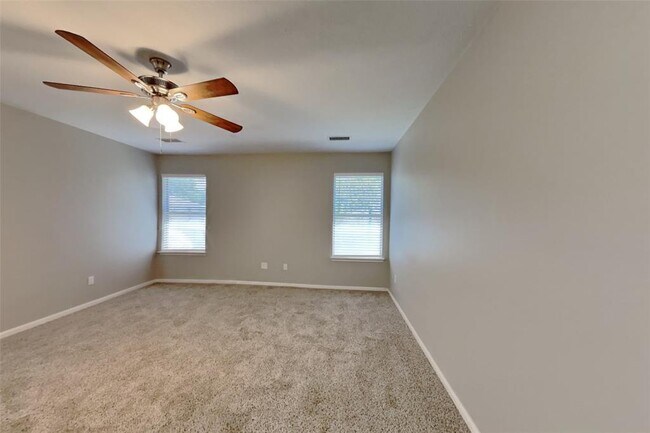 Building Photo - 1714 Sterling Village Dr