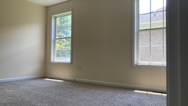 Foto del edificio - 3723 Woodbridge Ln