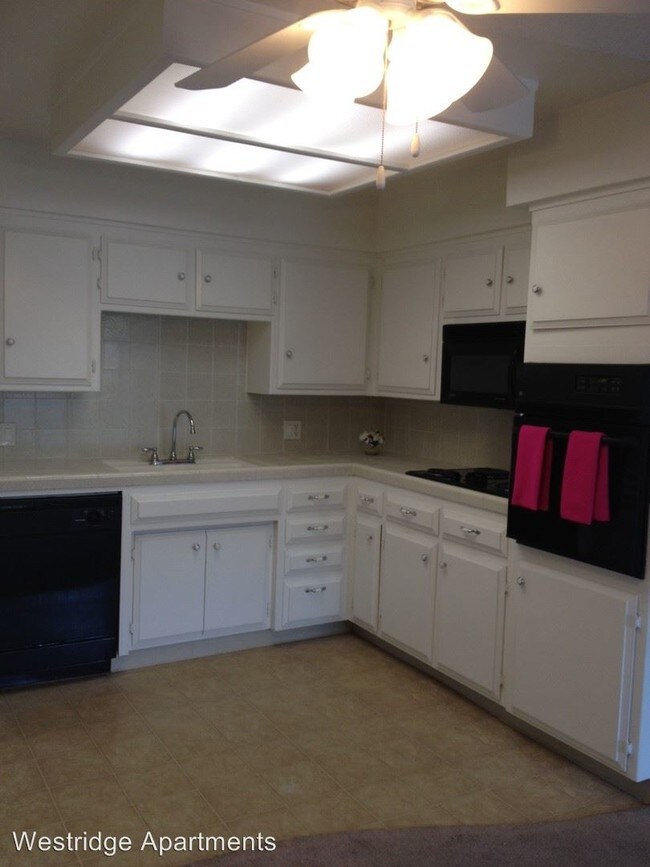 Building Photo - 3 br, 1.5 bath Apartment - 5501 5417 Ming Ave