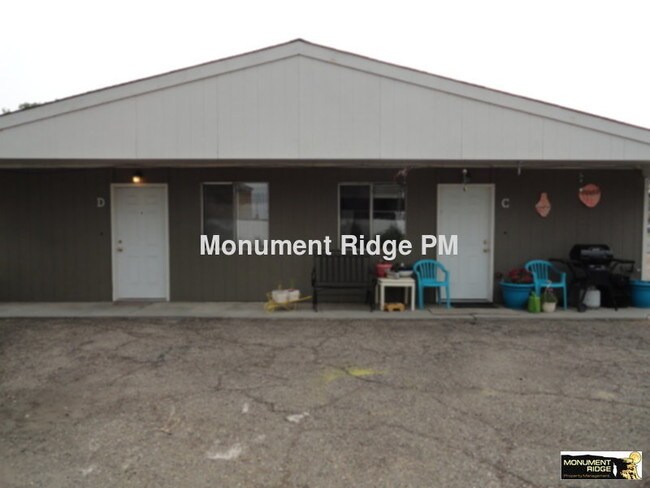 Building Photo - 3295 Lombardy Ln