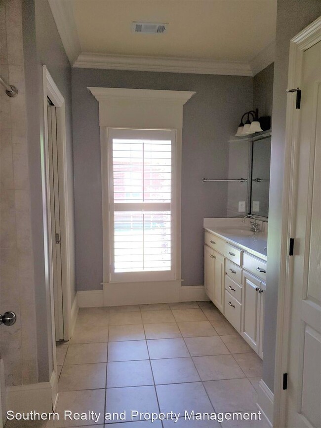 Foto del edificio - 336 Mountain Laurel Rd