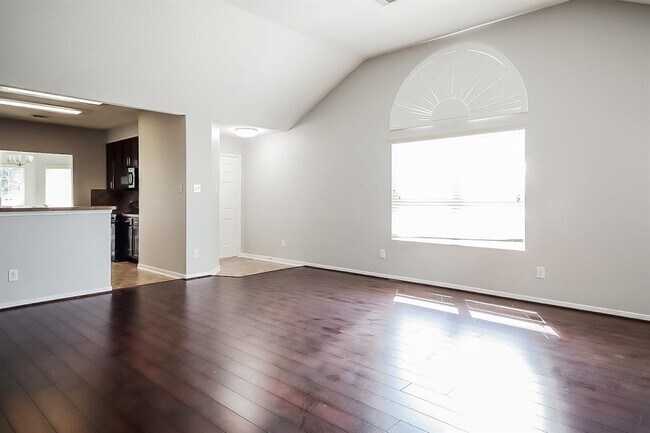 Building Photo - 9819 Barr Spring Dr