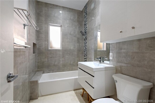 Photo - Beautiful home in Miami Beach