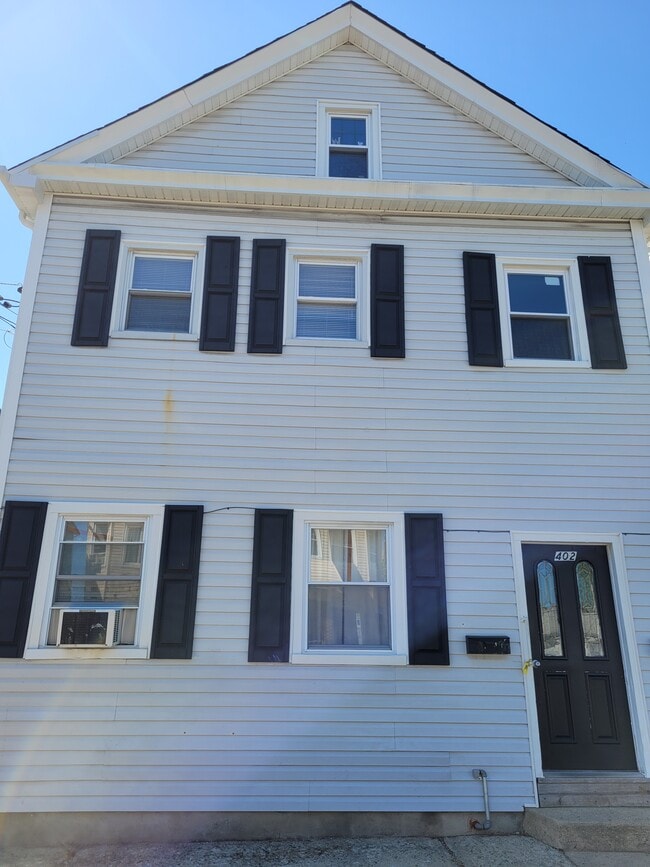 front of house - 402 E 18th St