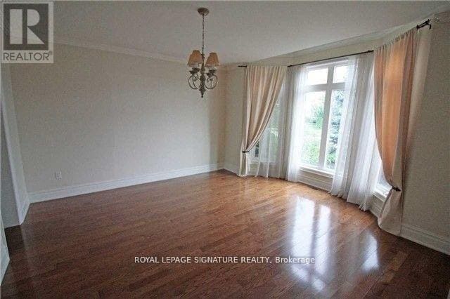 Building Photo - 534 Golfview Ct