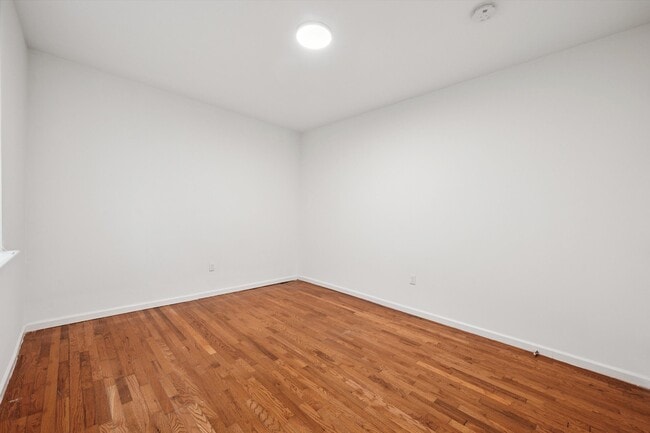 Photo - 1629 Germantown Ave Apartment