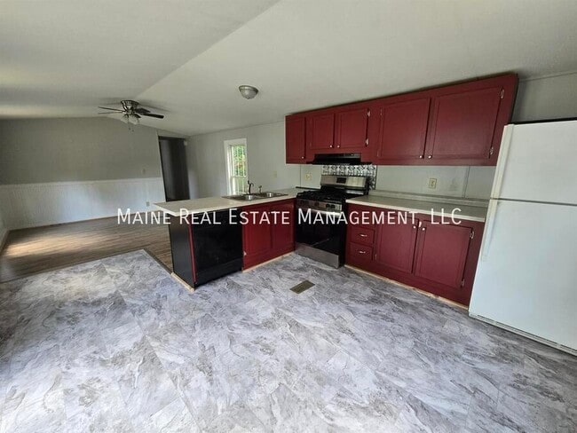 Building Photo - 51 Sweet Fern Dr