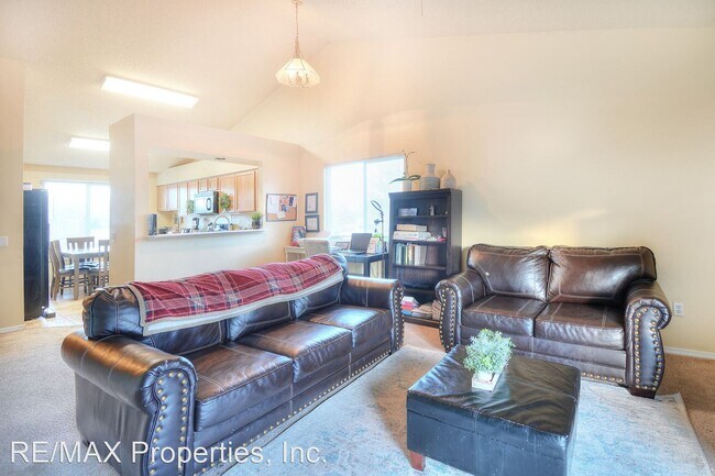 Foto del edificio - 4 br, 3 bath House - 1643 S. CANOE CREEK D...
