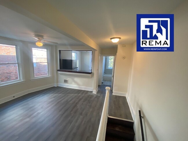 Building Photo - 33 Cherry St