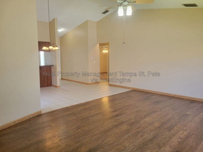 Foto del edificio - 2024 Sheffield Ct