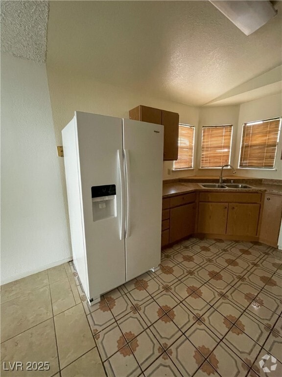 Building Photo - 7440 Lattimore Dr