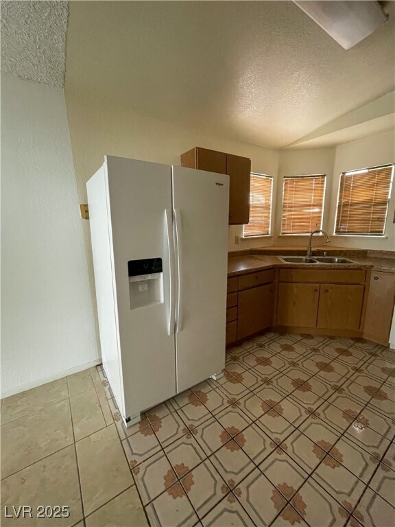 Foto del edificio - 7440 Lattimore Dr