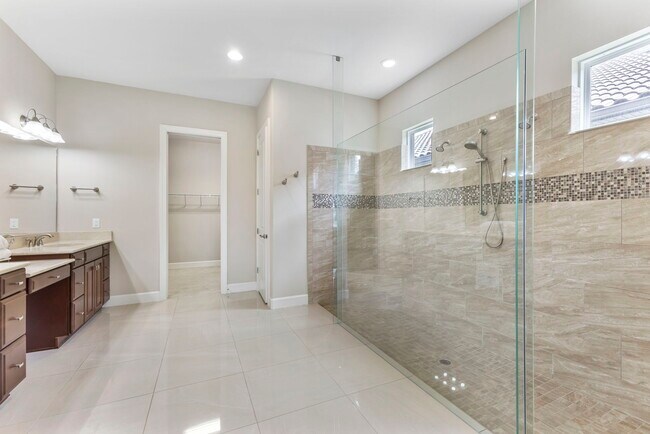 Foto del edificio - 4622 Benito Ct