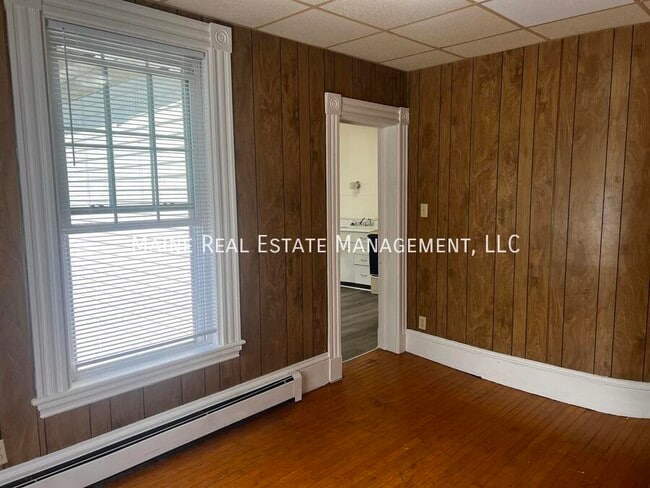 Building Photo - 53 Parker St