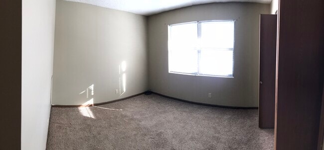 Dormitorio - 4312 N 31st St