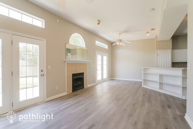 Building Photo - 613 Cedar Bough Court