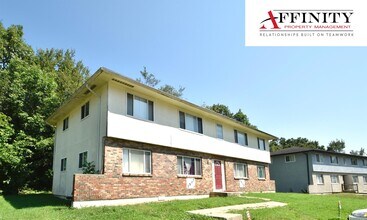 Building Photo - 1507 N 55 Dr
