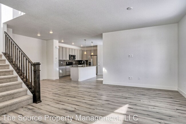 Building Photo - 3 br, 2.5 bath House - 4933 Brule Dr