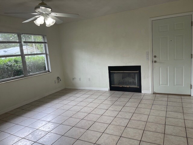 Foto del edificio - 111 Valencia Dr