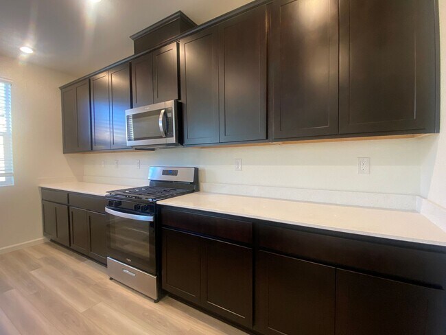 Building Photo - BRAND NEW, LARGE 5 BED, 3 BATH HOME, 2 CAR...