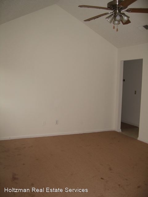 Foto del edificio - 3 br, 2 bath House - 1527 Woodcrest Circle