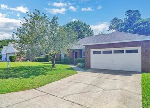 Building Photo - 4469 Parkwood Square