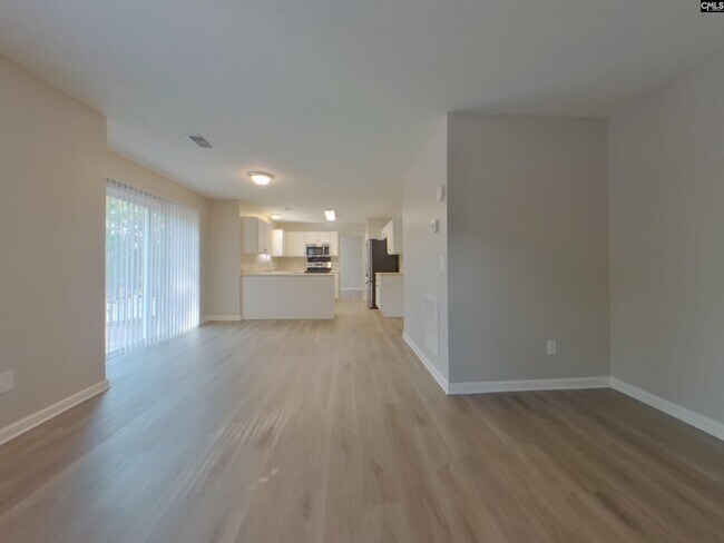 Building Photo - 407 Hidden Pines Rd