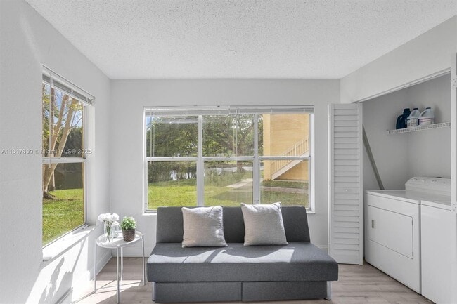 Foto del edificio - 12980 Vista Isles Dr