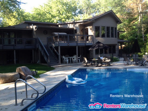 Foto principal - 14811 Lake Street Ext