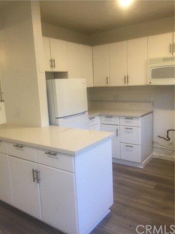 Building Photo - 217 Cypress Dr