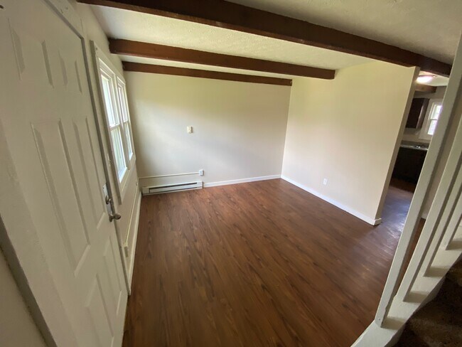 Foto del edificio - 3088 Grasmere Ave