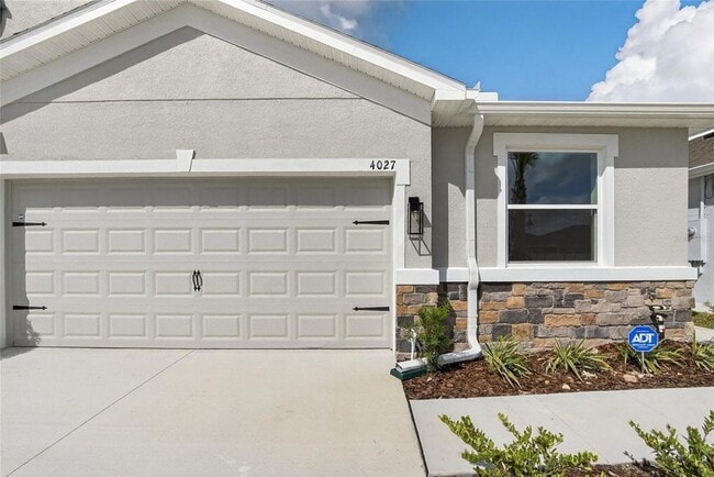 Foto del edificio - 4027 Westwood Flds Lp