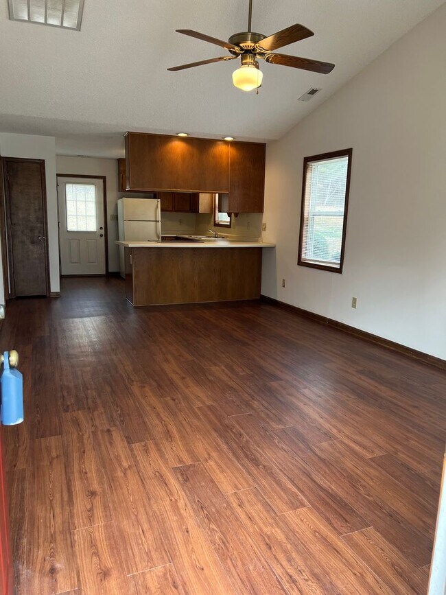 Foto del edificio - 120 Double Eagle Dr