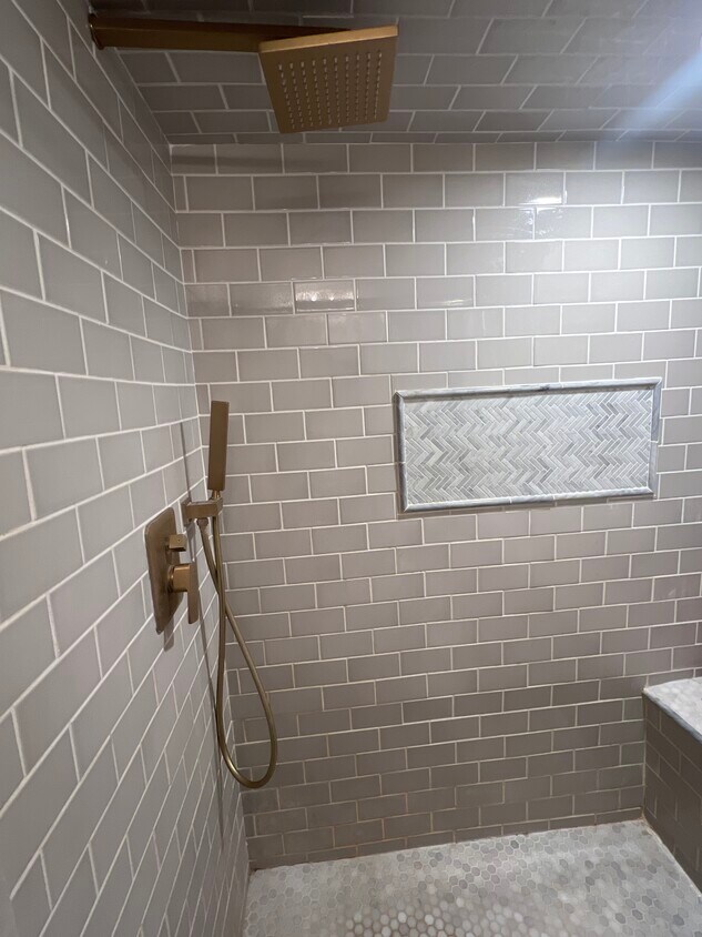 2 plus bathrooms - 127 N 10th St