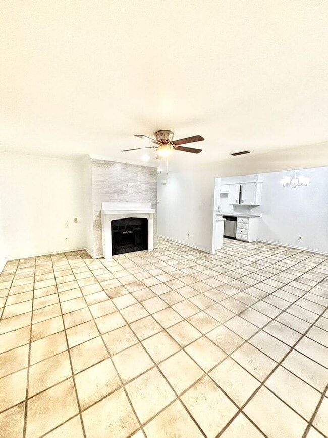 Building Photo - 2-Bedroom, 2-Bathroom Home with Fireplace ...