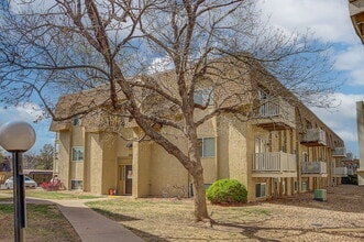 Building Photo - 7335 E Quincy Ave