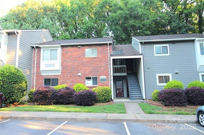 Foto del edificio - 3200 Heathstead Place